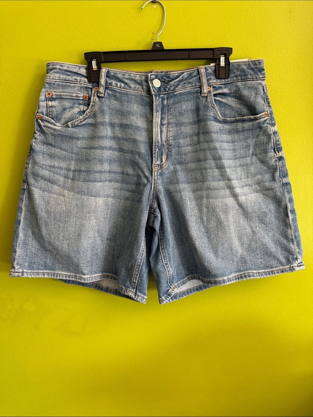 NWT American Eagle Outfitters Stretch Baggy Denim Jean Shorts Size 12
